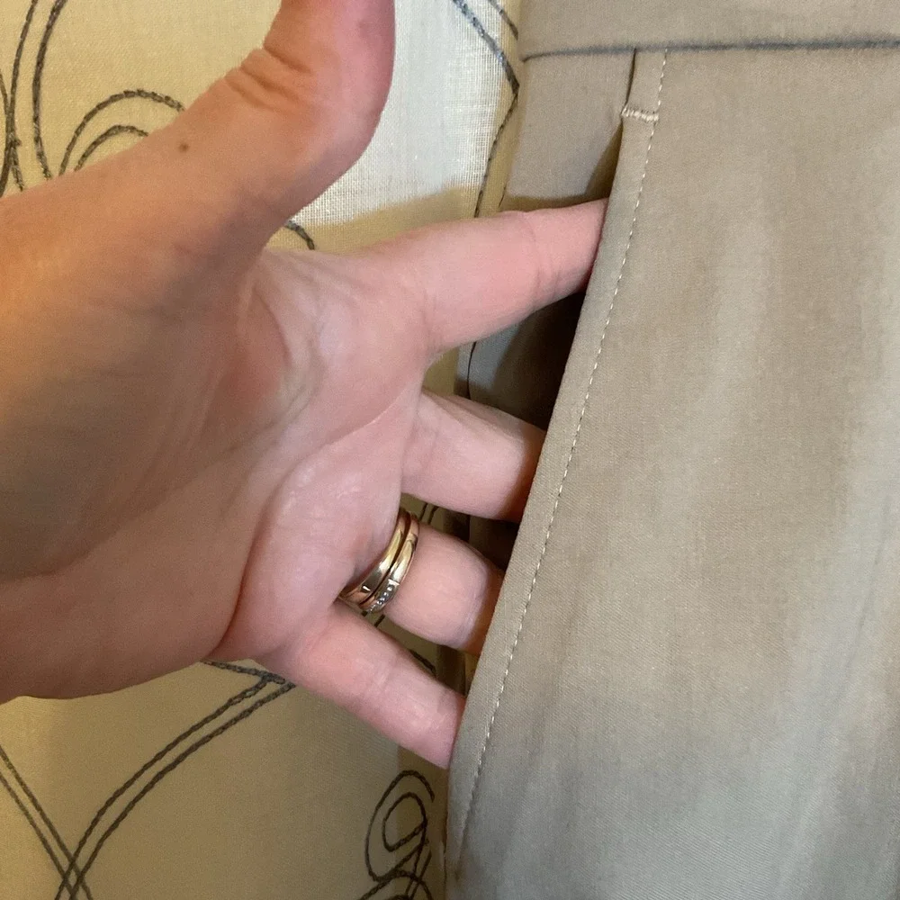 NWT Men's Tommy Hilfiger Modern fit Tan Dress Pants Size 36x30 Stretch Fabric